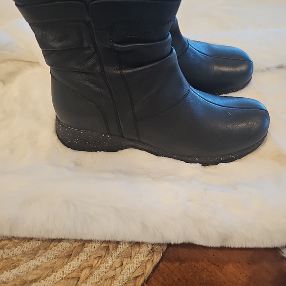 Teva Capistrano waterproof boot - Picture 2 of 6